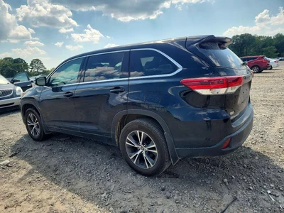 2017 TOYOTA HIGHLANDER LE, фото 2, лот 10517529