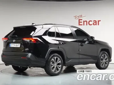 2024 Toyota RAV4 2.5 2WD Hybrid XLE, фото 1, лот 10034623