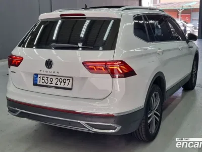 2023 Volkswagen Tiguan 2.0 TSI Prestige, фото 2, лот 10171661
