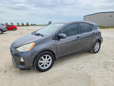 2013 TOYOTA PRIUS C THREE, фото 1, лот 10548020
