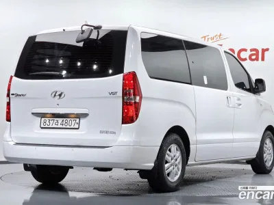 2021 Hyundai Starex Van 5-Seater, фото 2, лот 10811829