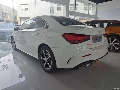 2025 Mercedes-Benz A-Class A 200 L Fashion Edition, фото 3, лот 11528189
