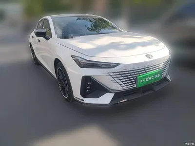 2022 Changan UNI-V 1.5T Premium Model, фото 4, лот 10248828