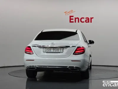 2018 Mercedes-Benz E-Class E220d Avantgarde, фото 4, лот 10210339