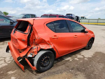 2014 TOYOTA PRIUS C, фото 3, лот 10555691