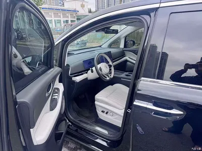 2025 Voyah Auto Voyah Dreamer Model PHEV 4WD Premium QianKun Edition, фото 4, лот 11459774