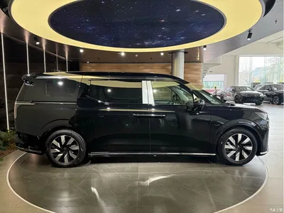 2025 Volvo EM90 Ultra Six-Seater, фото 4, лот 10455339