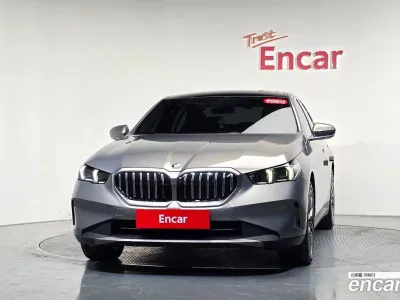 2026 BMW 5-Series 520i, фото 2, лот 10199212