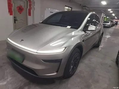 2025 Tesla Model Y L, фото 2, лот 11193793