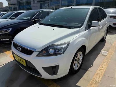 2013 Ford Focus Hatchback Classic 1.8L Auto Million Edition, фото 1, лот 10295554