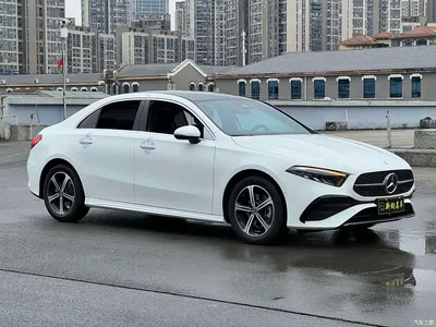 2025 Mercedes-Benz A-Class A 200 L Fashion Edition, фото 3, лот 10283284