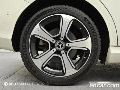 2018 Mercedes-Benz B-Class B220, фото 4, лот 10036559