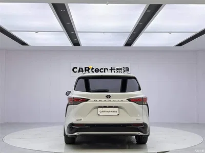 2024 Toyota Granvia 2.5L Hybrid Premium PLUS, фото 4, лот 10383099