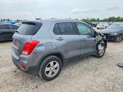 2020 CHEVROLET TRAX LS, фото 3, лот 10710004