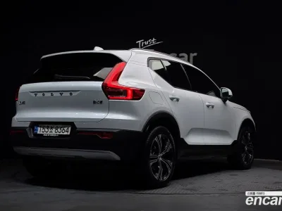 2021 Volvo XC40 B4 Inscription, фото 2, лот 10124511