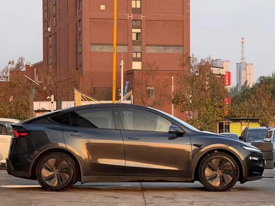 2025 Tesla Model Y Rear-Wheel Drive, фото 4, лот 11201855
