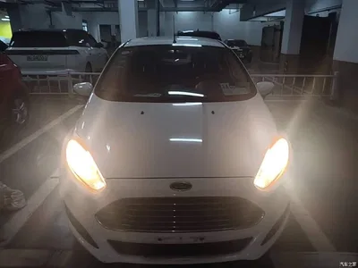 2013 Ford Fiesta Hatchback 1.5L Manual Fashion, фото 3, лот 10300225