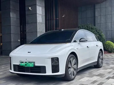 2025 Li Auto i6 2WD Base Model, фото 1, лот 10447325