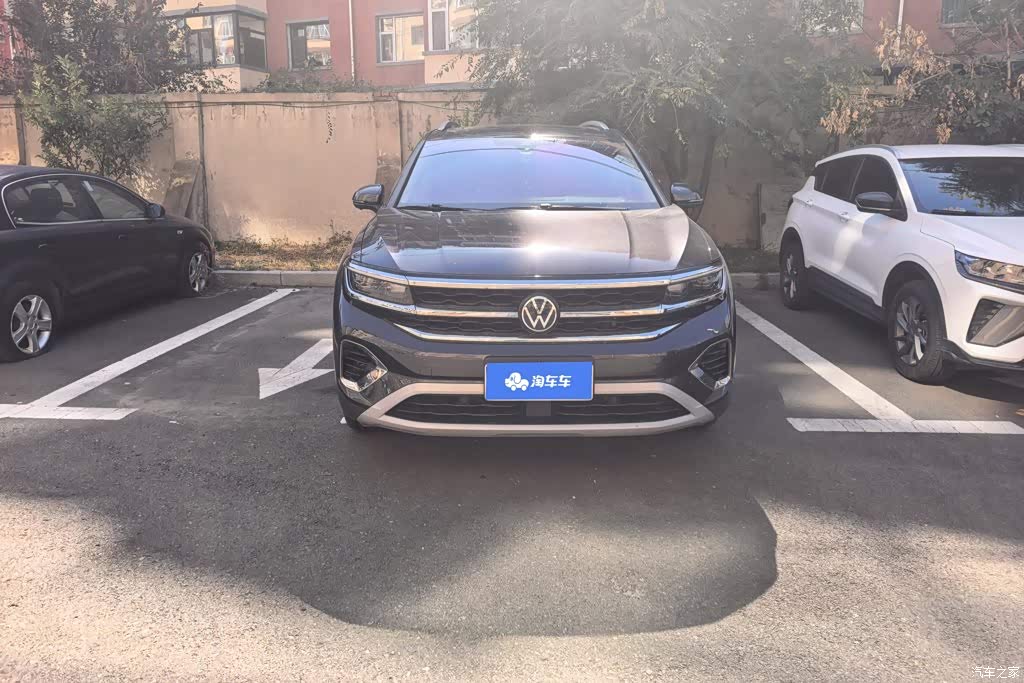 2023 Volkswagen Talagon Facelift 380TSI 4WD Luxury Premium Pro Edition 6-Seater, фото 2, лот 11205805