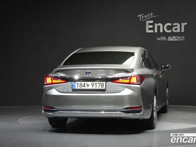 2021 Lexus ES 300h Luxury Plus, фото 4, лот 10121153