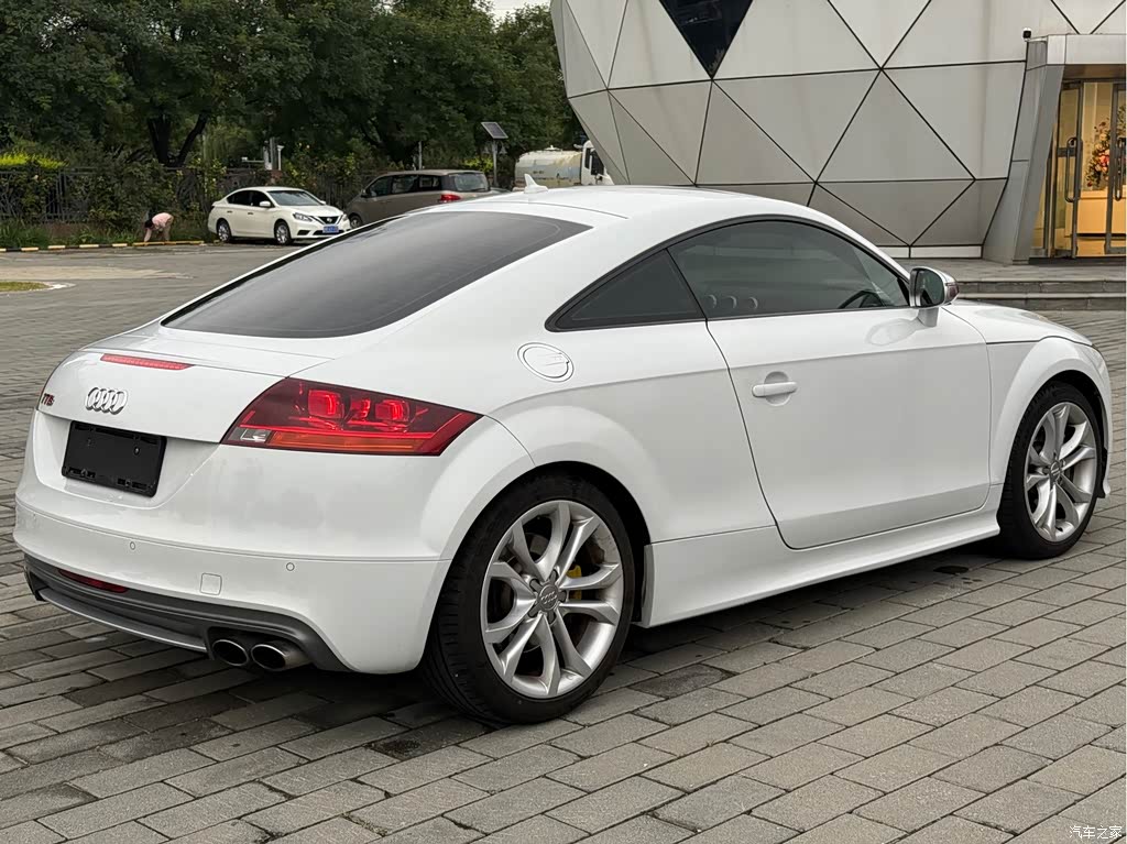 2013 Audi TTS Coupe 2.0TFSI quattro, фото 4, лот 10474950