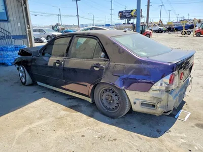 2002 LEXUS IS 300 BASE, фото 2, лот 10968328