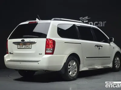 2009 Kia Canival GLX, фото 2, лот 10518170