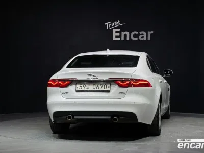 2016 Jaguar XF 25t Prestige, фото 4, лот 10117449