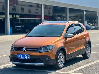 2014 Volkswagen Polo 1.6L Cross Polo Automatic, фото 1, лот 10464661