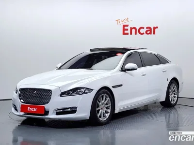 2013 Jaguar XJ 2.0 Luxury LWB, фото 1, лот 10116759