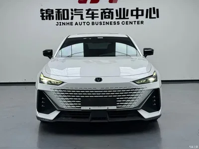 2023 Changan UNI-V 1.5T Luxury Edition, фото 2, лот 10478580