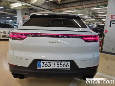 2022 Porsche Cayenne 3.0 E-Hybrid Coupe, фото 4, лот 10170226