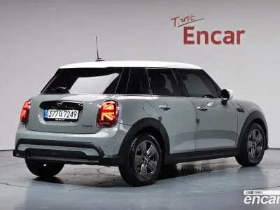 2022 Mini Cooper 5Door Classic, фото 1, лот 10105806