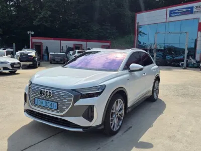 2025 Audi Q4 e-tron 45 Premium, фото 2, лот 10100440
