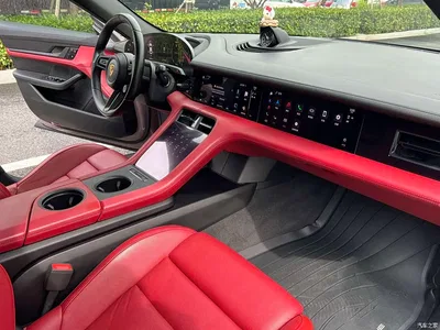 2020 Porsche Taycan, фото 4, лот 10410517
