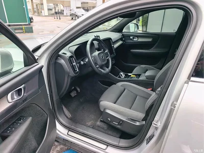 2024 Volvo XC40 B3 Smart Elite Luxury Edition, фото 4, лот 11565529