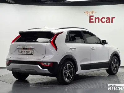 2022 Kia Niro Trendy, фото 2, лот 10848357