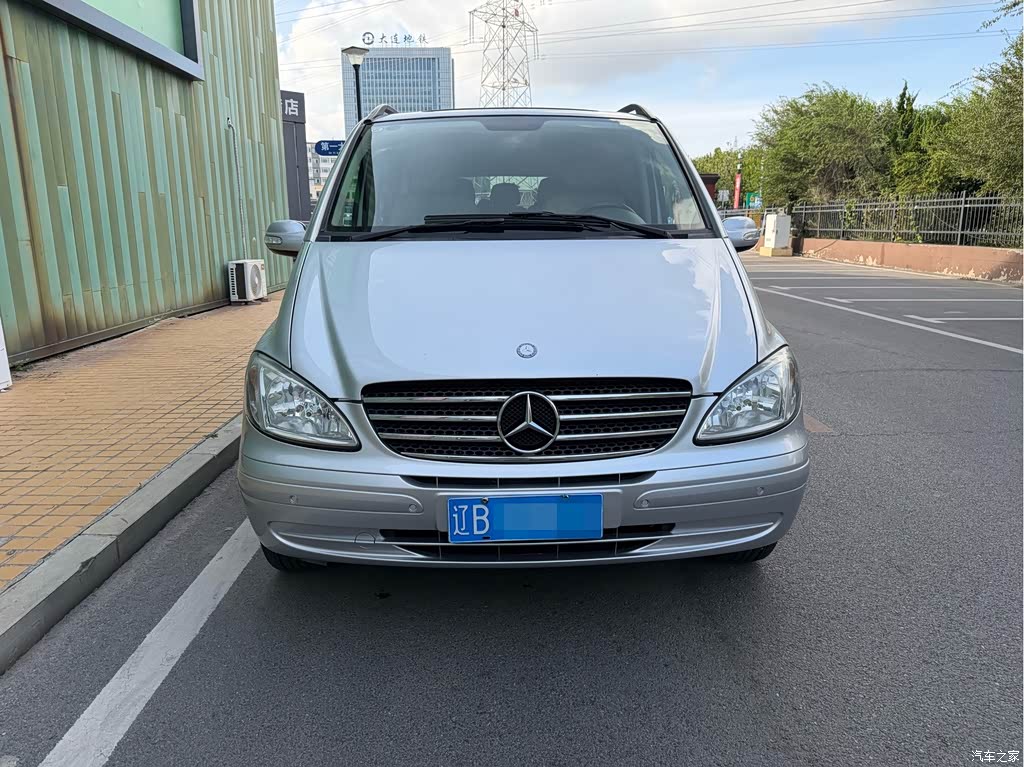 2011 Mercedes-Benz Viano 2.5L Luxury Edition, фото 2, лот 10768501
