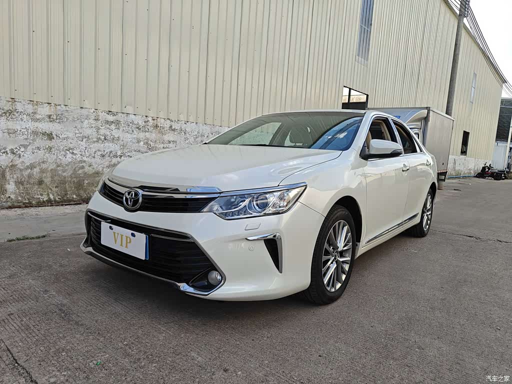 2016 Toyota Camry 2.5G 10th Anniversary Luxury Navigation Edition, фото 1, лот 11214432