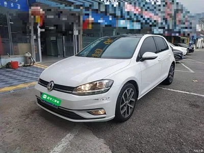 2020 Volkswagen Golf 200TSI DSG Comfort Progressive Edition, фото 1, лот 11243060