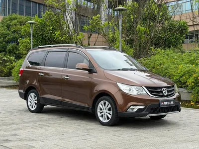 2014 Baojun 730 1.5L Manual Luxury Navigation ESP Edition 7-Seater, фото 3, лот 11519501