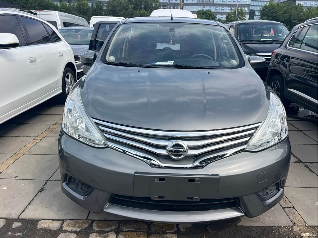 2015 Nissan Livina 1.6XE CVT Comfort Edition, фото 2, лот 10339593