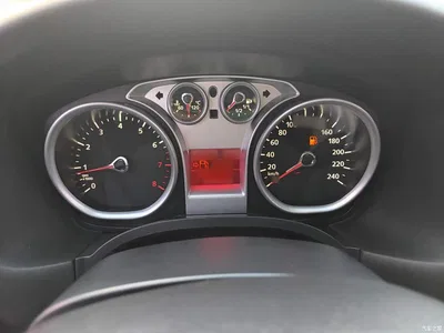 2013 Ford Focus Hatchback Classic 1.8L Automatic Base, фото 4, лот 10282728