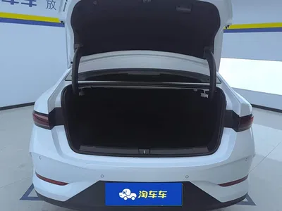 2025 BYD Qin PLUS DM-i Smart Drive 55KM Leader, фото 4, лот 10364226