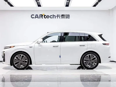 2025 Li Auto L7 Max Smart Renewal Edition, фото 4, лот 11220287