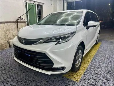 2023 Toyota Sienna 2.5L Hybrid Comfort Edition, фото 1, лот 11193705