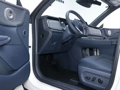 2025 Voyah Auto Voyah Zhiyin Model 2WD Huawei Qiankun Edition, фото 4, лот 11144734