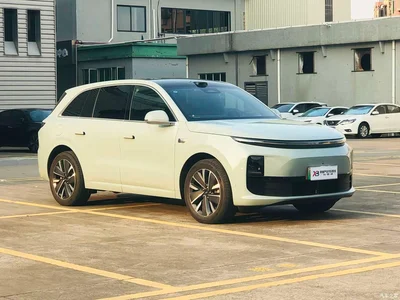 2025 Li Auto L6 Max Smart Renewal Edition, фото 3, лот 10397704