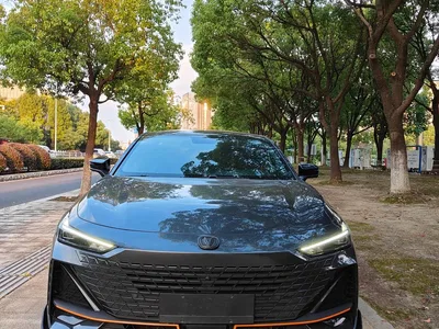 2022 Changan UNI-V 1.5T Premium Model, фото 2, лот 11194981