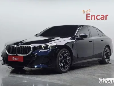2025 BMW 5-Series 530e M Sport, фото 1, лот 10068608